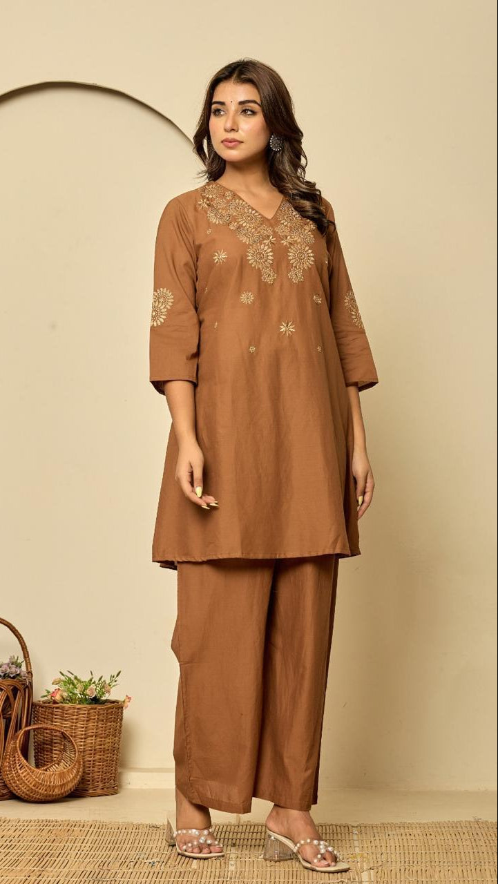 Floral Embroidered Cotton Kurta Set – Everyday Comfort & Festive Grace